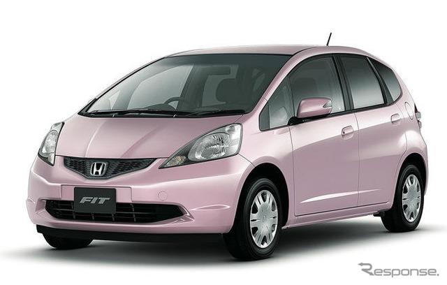 新車ランキング、プリウスが2冠、軽自動車人気は下降…7月