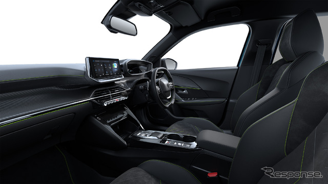 プジョー 2008 GT オブセッションブルー
