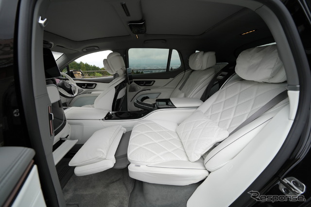 メルセデスマイバッハ EQS 680 SUV