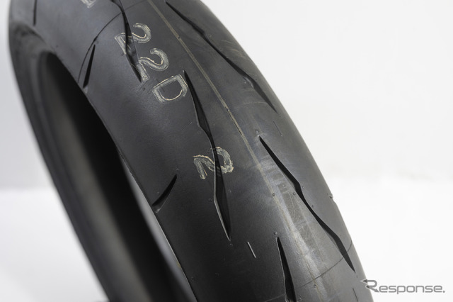 BATTLAX RACING STREET RS11
