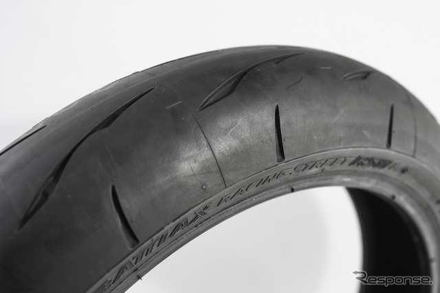 BATTLAX RACING STREET RS11