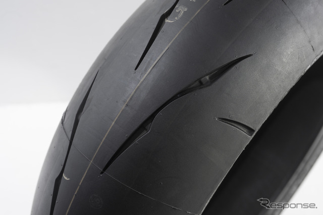 BATTLAX RACING STREET RS11