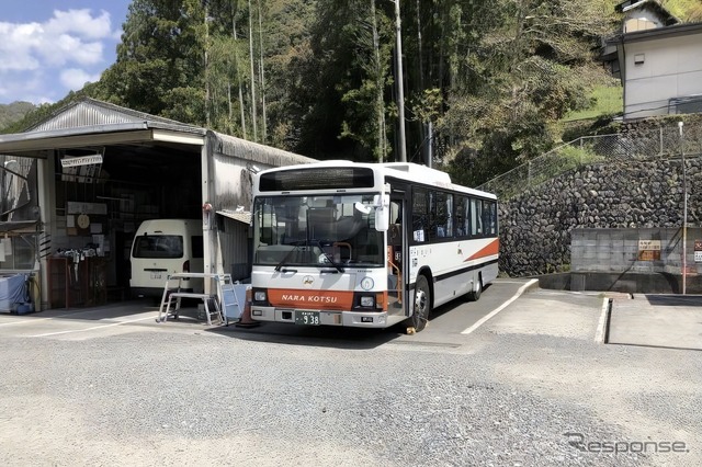 奈良交通、日野ブルーリボンIIトップドアQDG-ＫV234L3