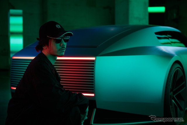 ジャガーがYOSHIROTTEN氏の没入型ビジュアルインスタレーションとともに、「TYPE 00」を東京でアジア初公開