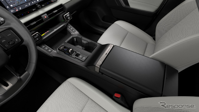 トヨタ RAV4 新型(CORE)