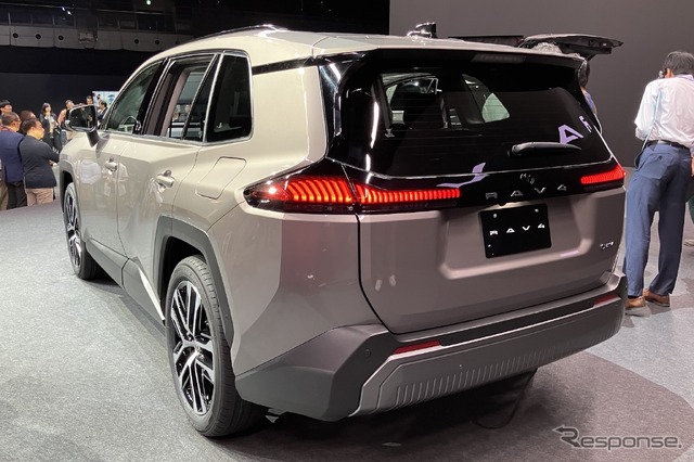 トヨタ RAV4 新型(CORE)