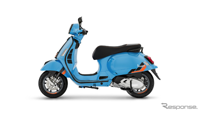 ベスパ GTS SuperSport 300 エクレッティコブルー(新色)