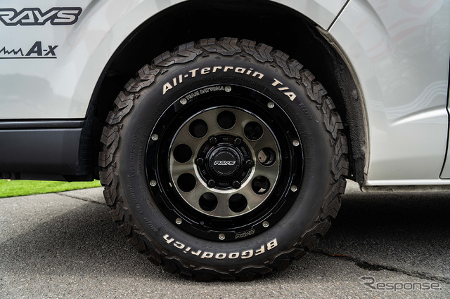 TOYOTA ハイエース × チームデイトナ D9/M9+