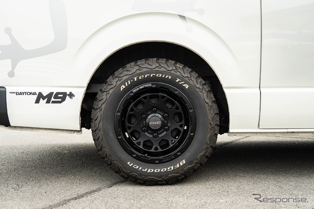 TOYOTA ハイエース × チームデイトナ D9/M9+