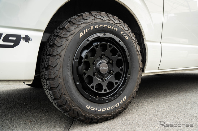 TOYOTA ハイエース × チームデイトナ D9/M9+