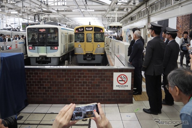 西武サステナ車両8000系が西武新宿に入線(5月24日)