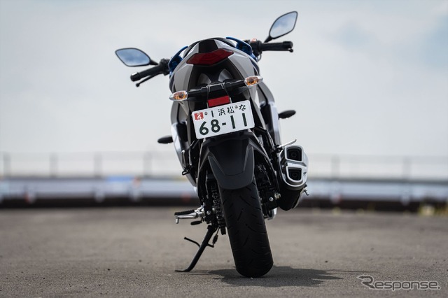 スズキ ジクサーSF250