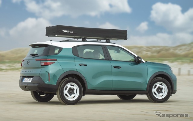 オペルの小型SUV『フロンテラ』の純正ルーフテント装着車