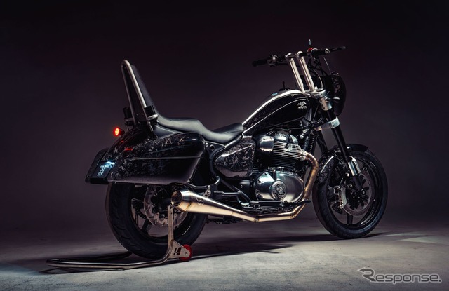 ロイヤルエンフィールドが「ザ・グレート・フロッグ」とコラボしてカスタムした『スーパーメテオ650』