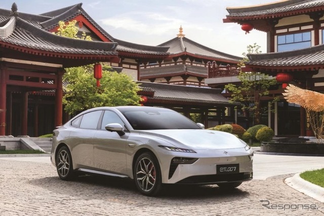 東風汽車のEVブランド「eπ(イーパイ)」『007』の2025年モデル