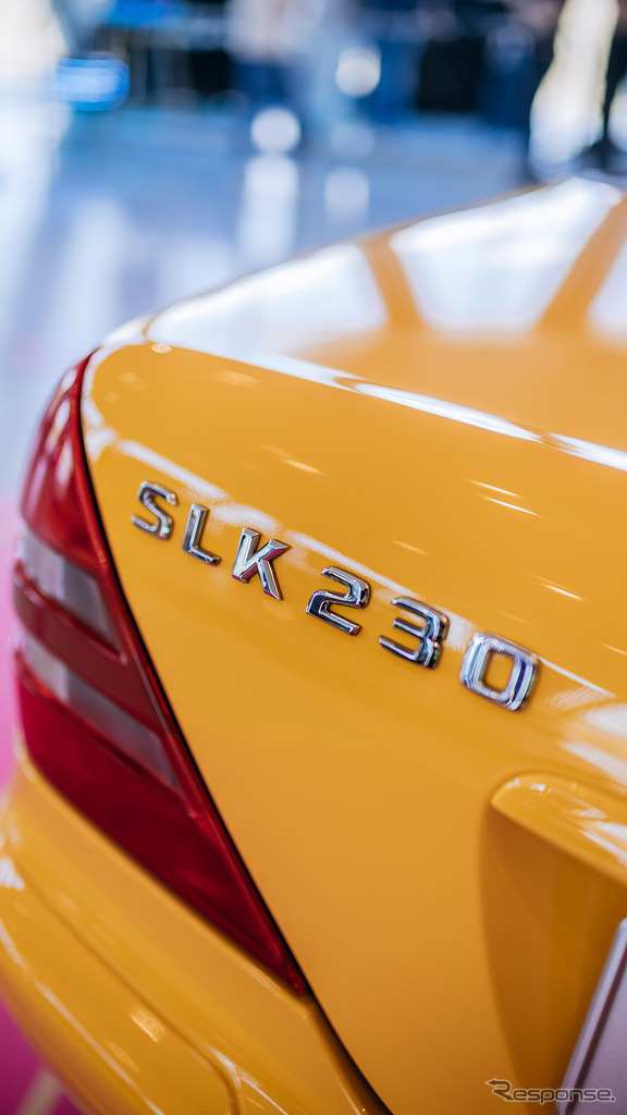 ドイツのメルセデスベンツ博物館が初代『SLK』特別展示