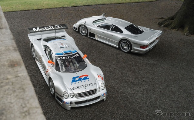 メルセデスベンツ『CLK GTR』(左)と『CLK GTRクーペ』