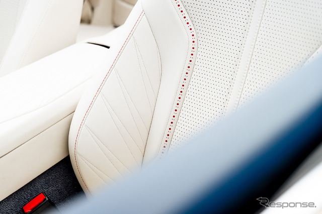 アストンマーティン パームビーチ・エディション DB12 ヴォランテ