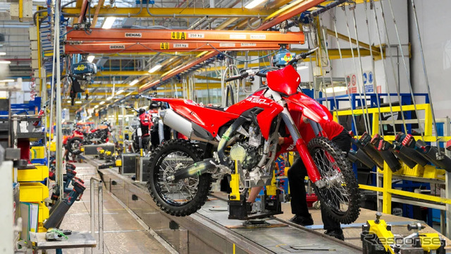 ドゥカティ初のモトクロス専用車「Desmo450 MX」
