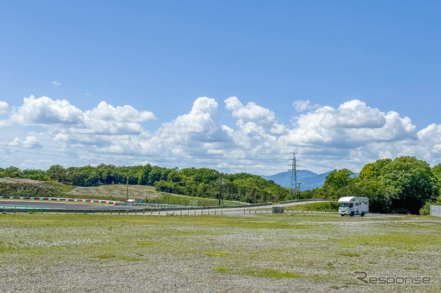 カーステイが「鈴鹿8耐」と「SUPER GT」を間近で観戦可能な車中泊スポットを運営