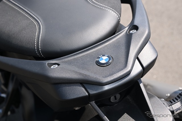BMW M 1000 XR