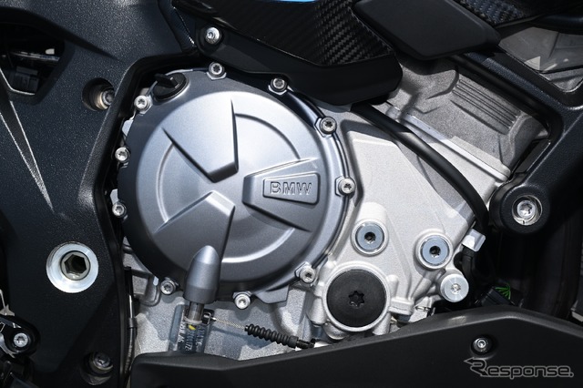 BMW M 1000 XR