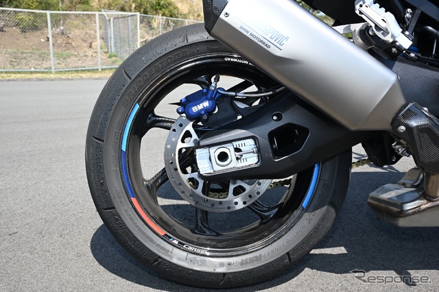 BMW M 1000 XR