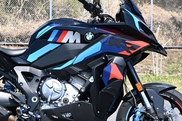 BMW M 1000 XR
