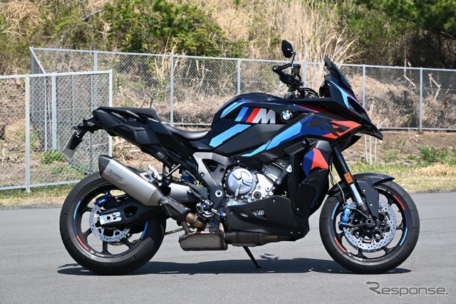 BMW M 1000 XR