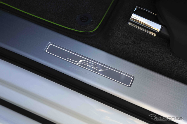 ベントレー ベンテイガ スピード 改良新型