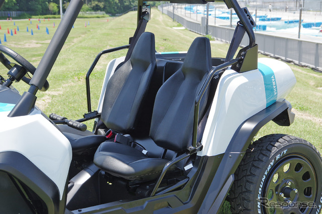 ヤマハの小型電動モビリティ「DIAPASON C580」改良モデルでは居住性が拡大