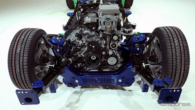 ラム1500に搭載される5.7リットルV8「HEMI」エンジン