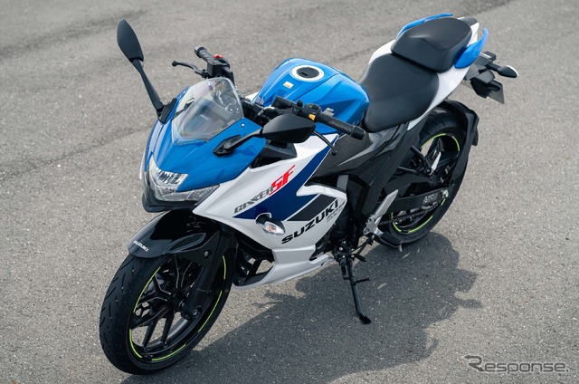 スズキ ジクサーSF250