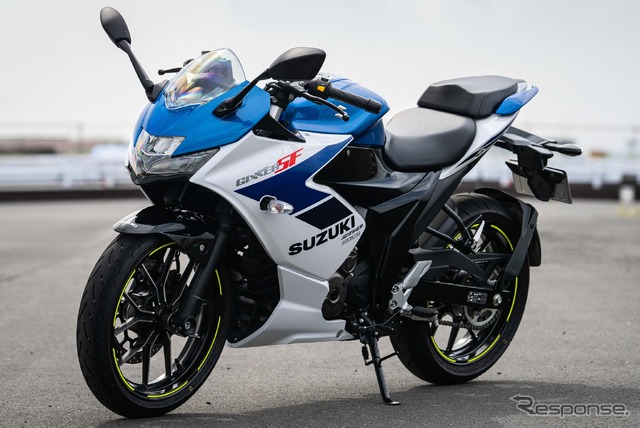 スズキ ジクサーSF250