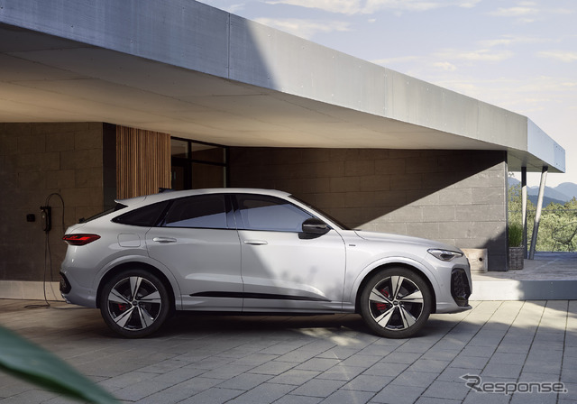 アウディ『Q5スポーツバック e-hybrid クワトロ』