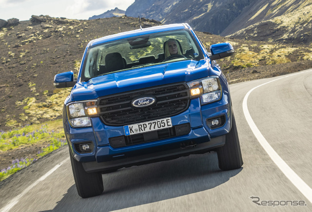 フォード レンジャー XLT PHEV