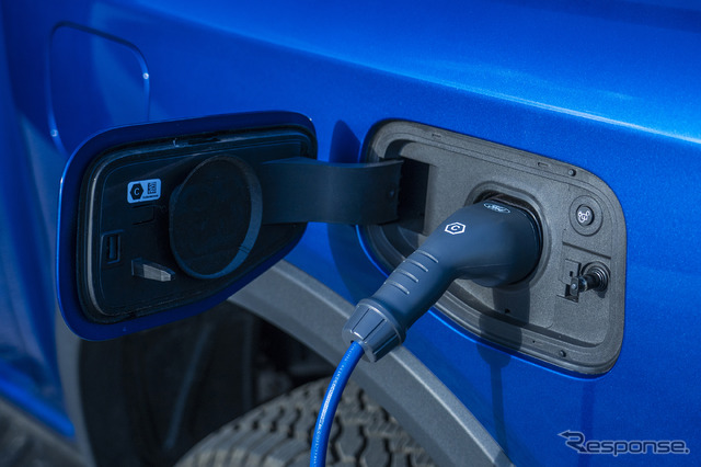 フォード レンジャー XLT PHEV