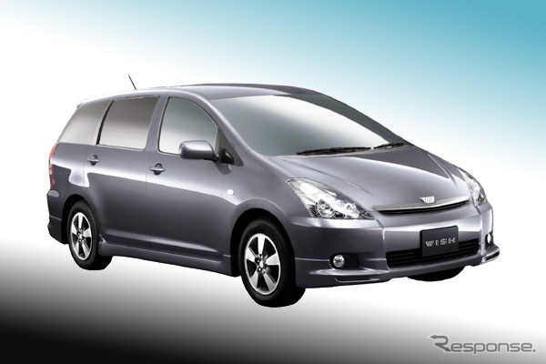 【東京ショー2002出品車】トヨタの新型ミニバン『ウィッシュ』は来年1月に発売