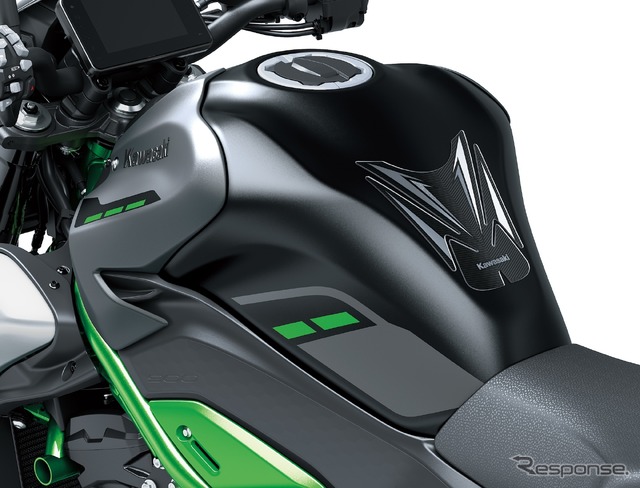 カワサキ Z900 純正アクセサリー