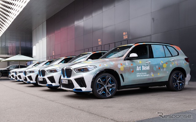 BMWの水素燃料電池車『iX5』のアートカー