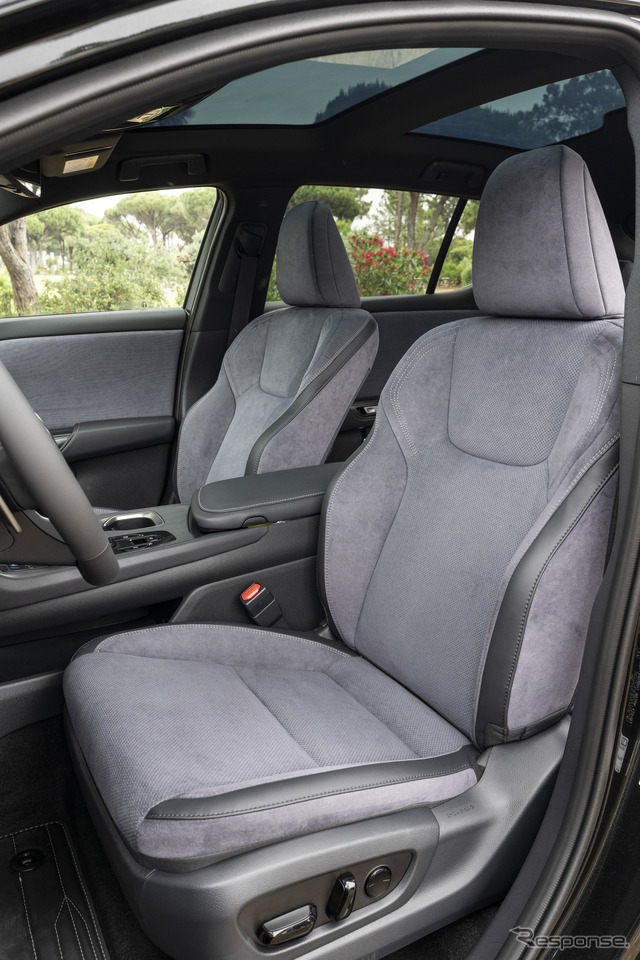 レクサス『RZ』改良新型(RZ 500e Luxury)