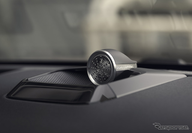 ポールスター3のBowers & Wilkins オーディオシステム