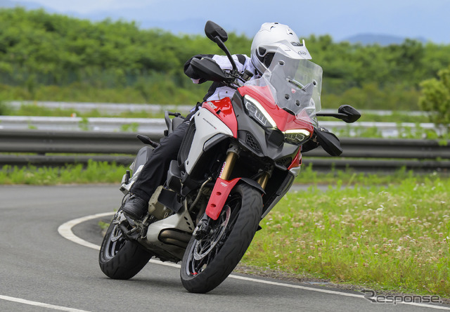 アステモの先進二輪技術が搭載されたドゥカティの『ムルティストラーダV4S』