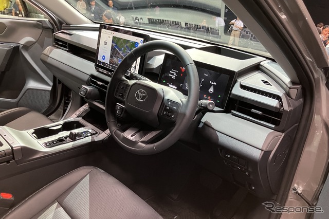 トヨタ RAV4 新型:CORE