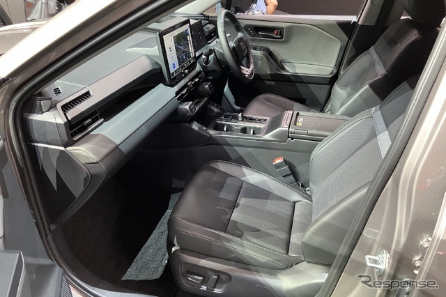 トヨタ RAV4 新型:CORE