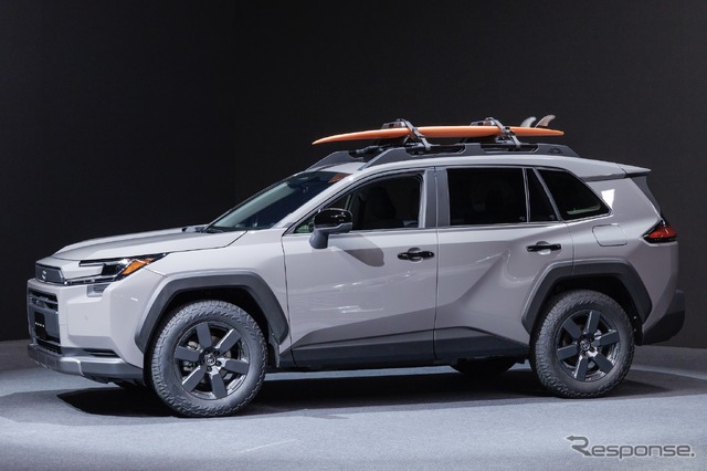 トヨタ RAV4 新型:Adventure