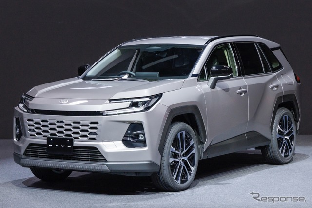 トヨタ RAV4 新型:CORE
