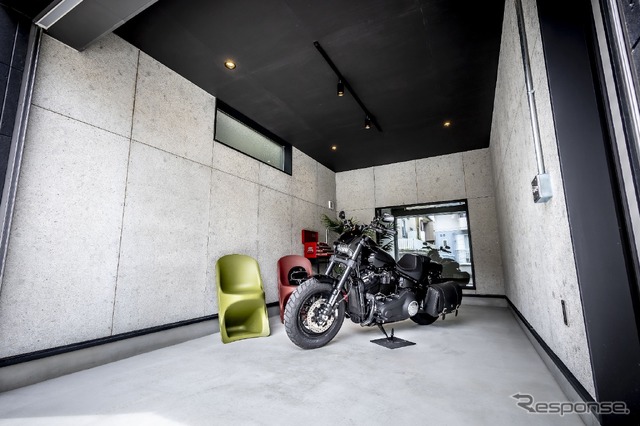 バイク専用ガレージ付き住宅「THE ROCKS」