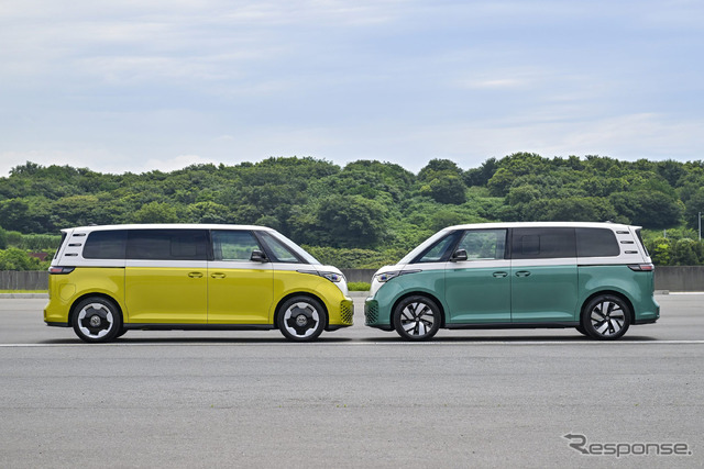 VW ID. Buzz プロ・ロングホイールベース(左)とVW ID. Buzz プロ(右)