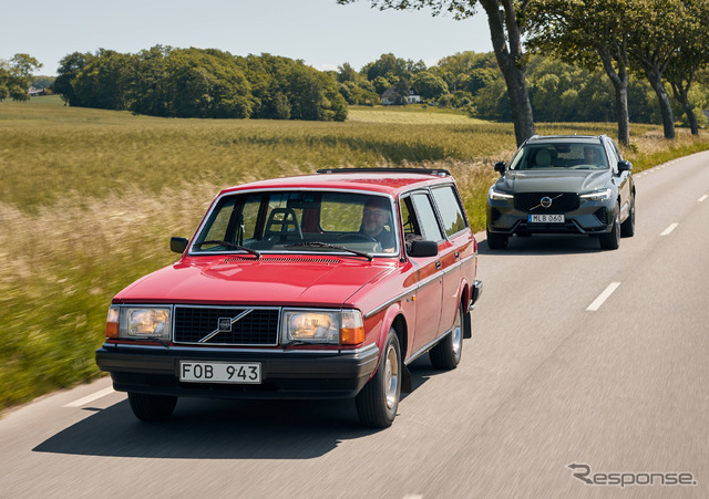 ボルボ240（左）とXC60（右）